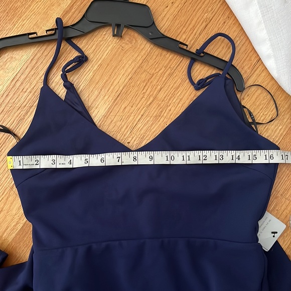 New lulu’s Mermaid Maxi Dress w/scoop back - Picture 11 of 14